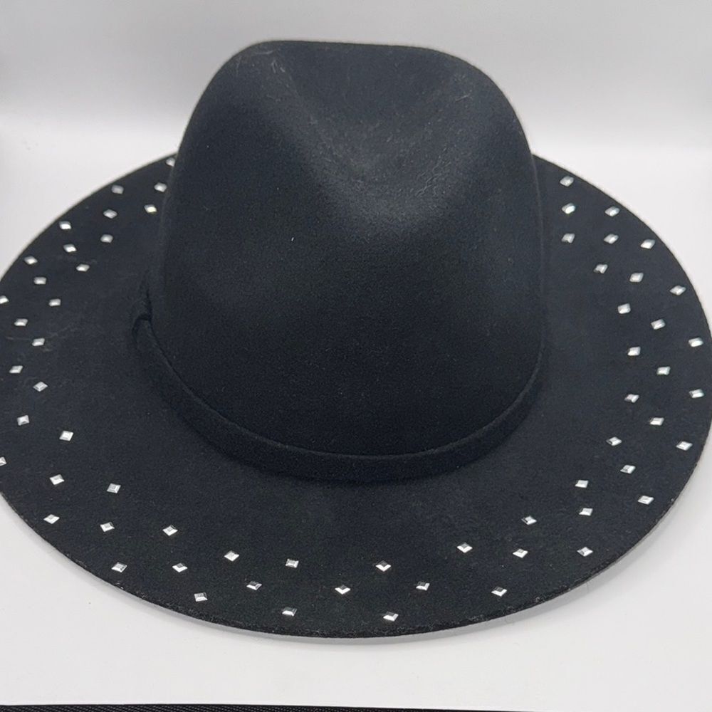 Black Studded wool Women's Hat